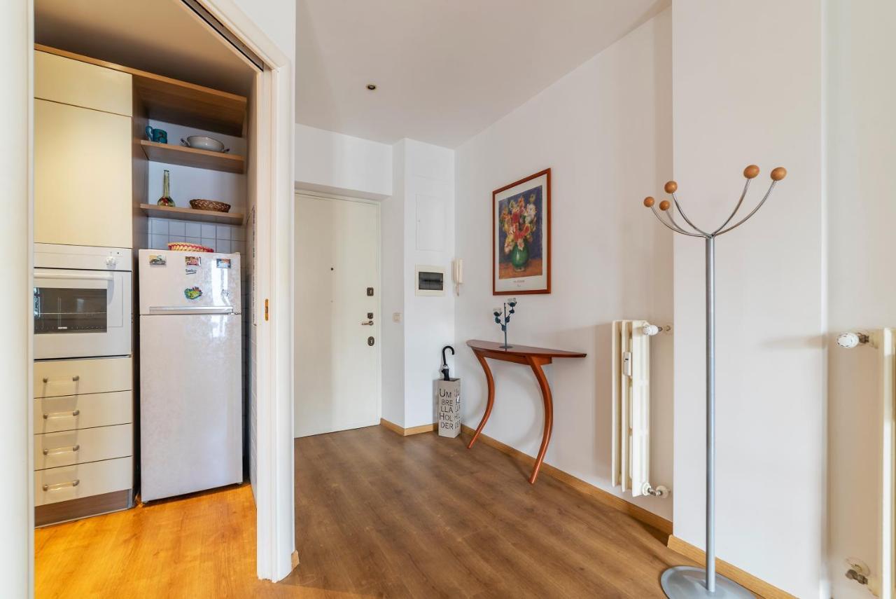 Sunny Apartment Piramide Rom Exterior foto